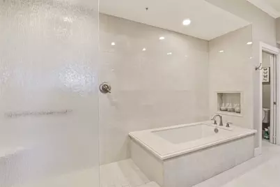 411 W 7th Street #1005, Fort Worth, TX 76102 - Photo 22