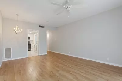 4924 Cobbs #3C, Waco, TX 76710 - Photo 6