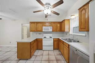 1129 W Hills Terrace, Saginaw, TX 76179 - Photo 22