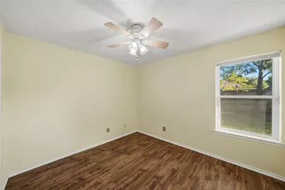 1129 W Hills Terrace, Saginaw, TX 76179 - Photo 8