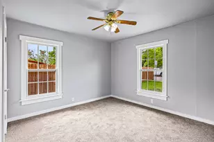 203 S Lancaster St, Granbury, TX 76048 - Photo 24