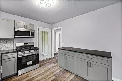 203 S Lancaster Street, Granbury, TX 76048 - Photo 12