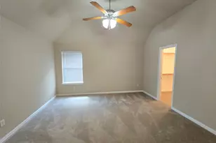 687 Morgan Dr, Grand Prairie, TX 75052 - Photo 30