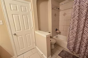 687 Morgan Dr, Grand Prairie, TX 75052 - Photo 28