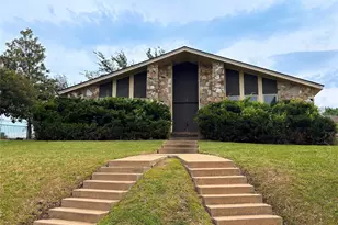 12 Creekwood Cir, Richardson, TX 75080 - Photo 1