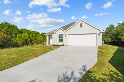 5012 Elizabeth Street, Granbury, TX 76048 - Photo 2