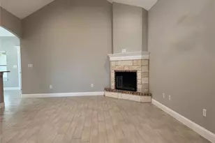 3339 White Horse Dr, Granbury, TX 76049 - Photo 4