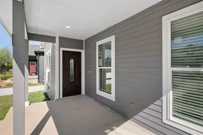 915 E Humbolt Street, Fort Worth, TX 76104 - Photo 4
