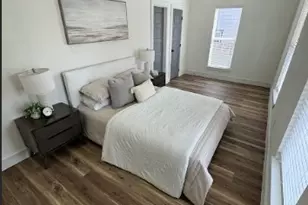 915 E Humbolt St, Fort Worth, TX 76104 - Photo 8