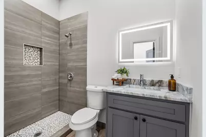 915 E Humbolt Street, Fort Worth, TX 76104 - Photo 20