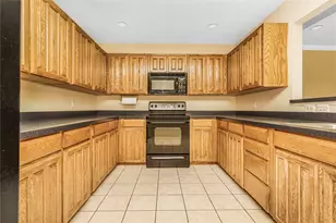 5717 Madge Pl, Haltom City, TX 76117 - Photo 10