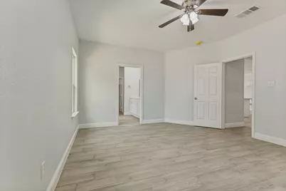 2114 22nd, Fort Worth, TX 76164 - Photo 8