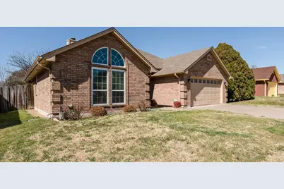 7317 Amber Drive, Watauga, TX 76148 - Photo 4