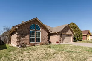 7317 Amber Dr, Watauga, TX 76148 - Photo 4
