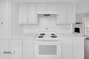 6913 Loma Vista Dr, Fort Worth, TX 76133 - Photo 10