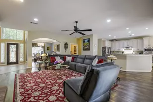 2802 Park Run Dr, Arlington, TX 76016 - Photo 8