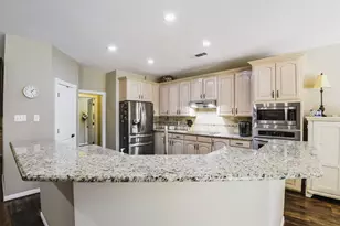 2802 Park Run Dr, Arlington, TX 76016 - Photo 12