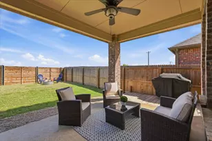 10709 Table Bluff St, Aubrey, TX 76227 - Photo 26