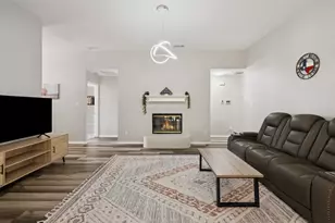 8183 Spruce Valley Dr, Fort Worth, TX 76137 - Photo 6