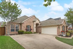 2944 Bahia, Grand Prairie, TX 75054 - Photo 2