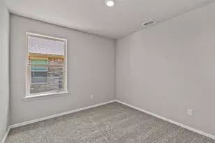 529 Marsh St, Cleburne, TX 76033 - Photo 26