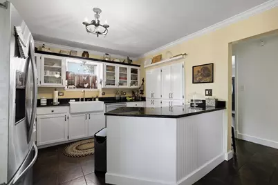 304 E 9th Street, Bonham, TX 75418 - Photo 14