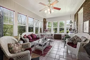 304 E 9th St, Bonham, TX 75418 - Photo 6