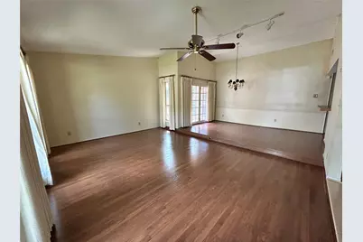 1806 Clear Creek Lane, Carrollton, TX 75007 - Photo 2