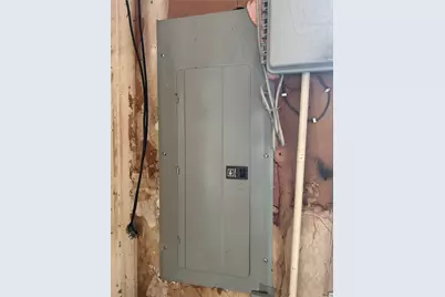 1806 Clear Creek Lane, Carrollton, TX 75007 - Photo 32