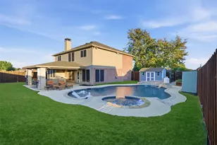 1004 Cedar Ridge Ln, Burleson, TX 76028 - Photo 1