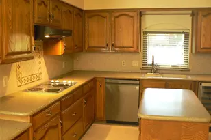 1609 Woodhill Ln, Bedford, TX 76021 - Photo 4