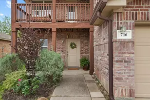716 Margaret Dr, McKinney, TX 75071 - Photo 2