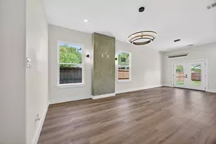 2701 S Jones St, Fort Worth, TX 76104 - Photo 2