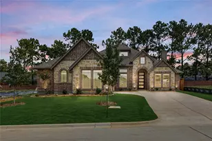 2309 Legacy Oaks Ln, Bedford, TX 76021 - Photo 2