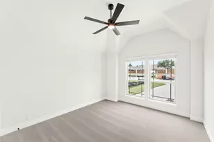 2309 Legacy Oaks Ln, Bedford, TX 76021 - Photo 6