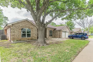 3309 Timber View Cir, Bedford, TX 76021 - Photo 2