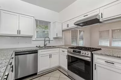 5708 Live Oak Street, Dallas, TX 75206 - Photo 14