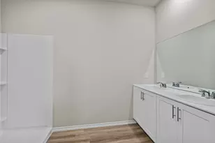 904 Traction Trl, Cleburne, TX 76031 - Photo 14