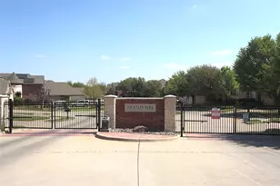 209 Park Meadows Dr, Euless, TX 76039 - Photo 1