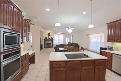 209 Park Meadows Drive, Euless, TX 76039 - Photo 8