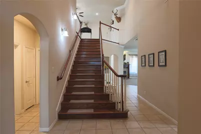 209 Park Meadows Drive, Euless, TX 76039 - Photo 4