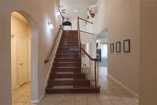 209 Park Meadows Dr, Euless, TX 76039 - Photo 4