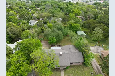 325 Fairway Road, Woodway, TX 76712 - Photo 32