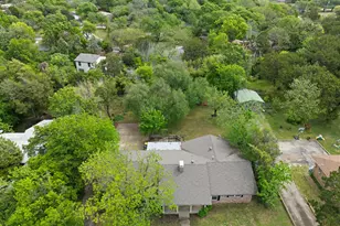 325 Fairway Rd, Woodway, TX 76712 - Photo 32