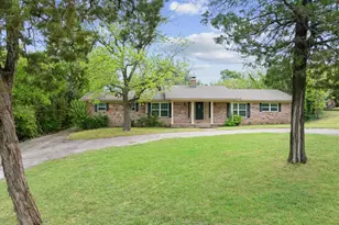 325 Fairway Rd, Woodway, TX 76712 - Photo 4