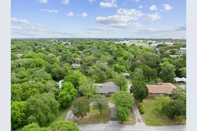 325 Fairway Road, Woodway, TX 76712 - Photo 36