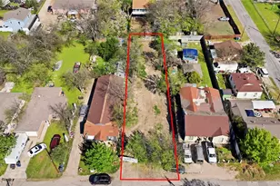 310 S Bond Ave, Dallas, TX 75211 - Photo 1