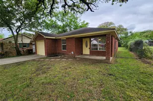 3025 Pueblo Trail, Lake Worth, TX 76135 - Photo 2