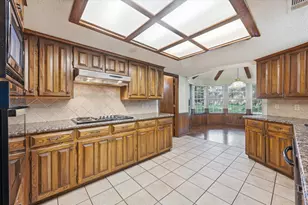 2900 Greenbrook Dr, Arlington, TX 76016 - Photo 12