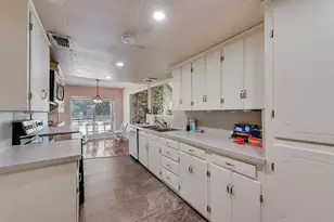 102 S Royal Oak Dr, Duncanville, TX 75116 - Photo 10